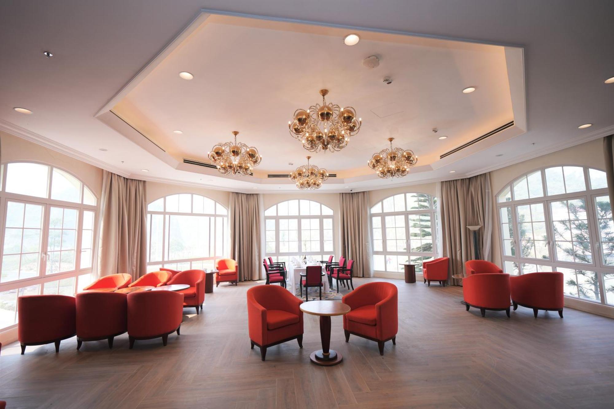 Legend Valley Hotel Ha Nam Phu Ly Exterior photo