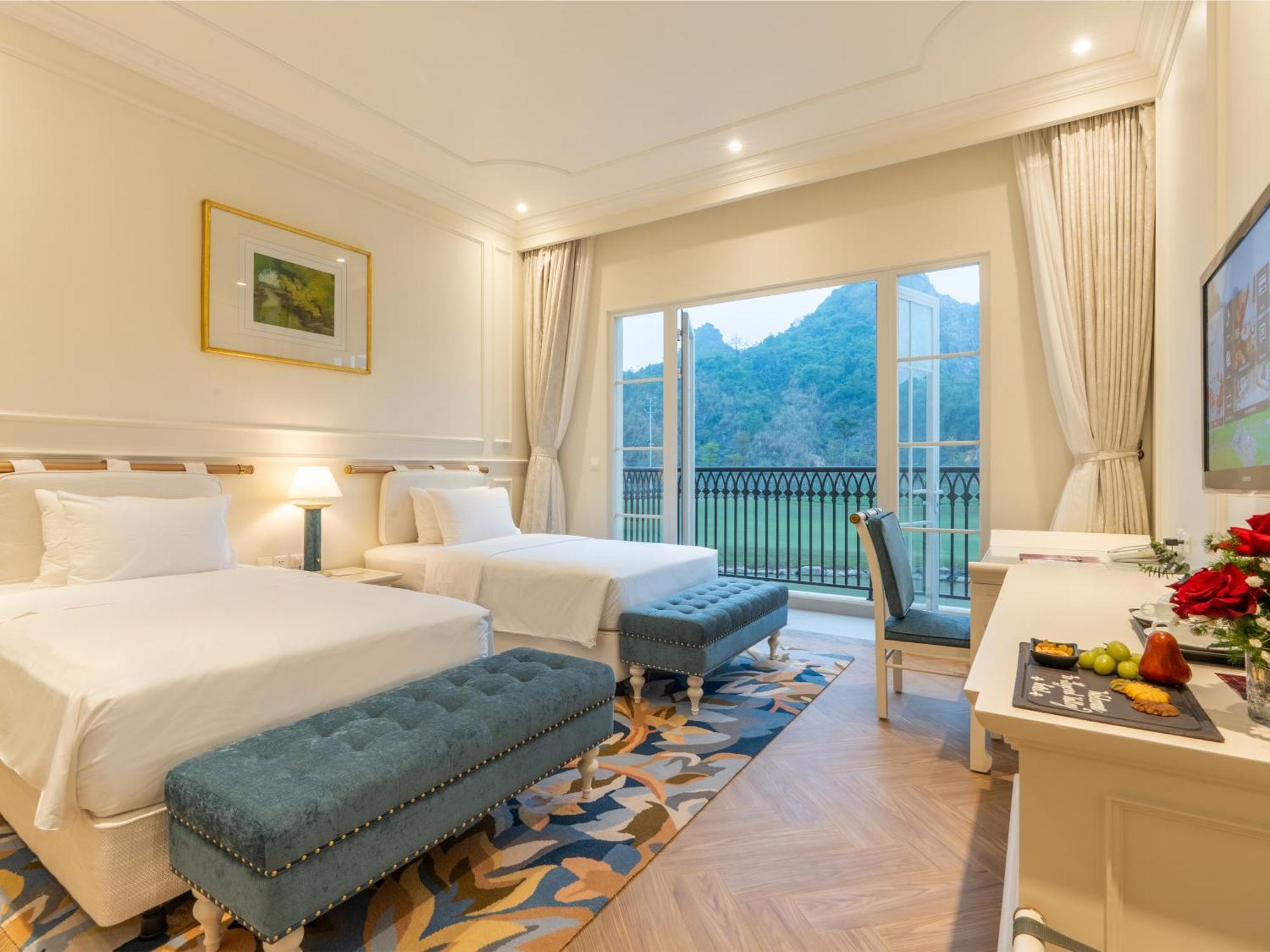 Legend Valley Hotel Ha Nam Phu Ly Exterior photo